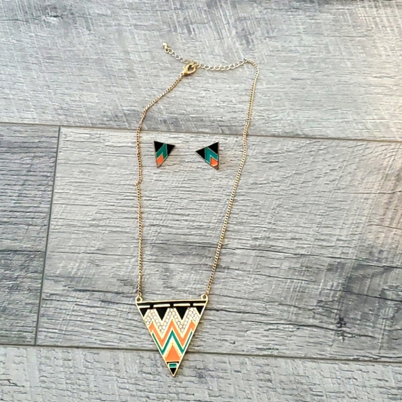 Necklace and Earing Set